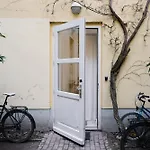 Cozy Studio Apartment